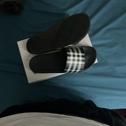 Burberry slides, size 13, new
