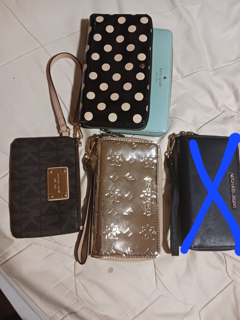 2 KATE SPADE WALLET & 2 MICHEAL KORS WRISTLET WALLET......😊😍