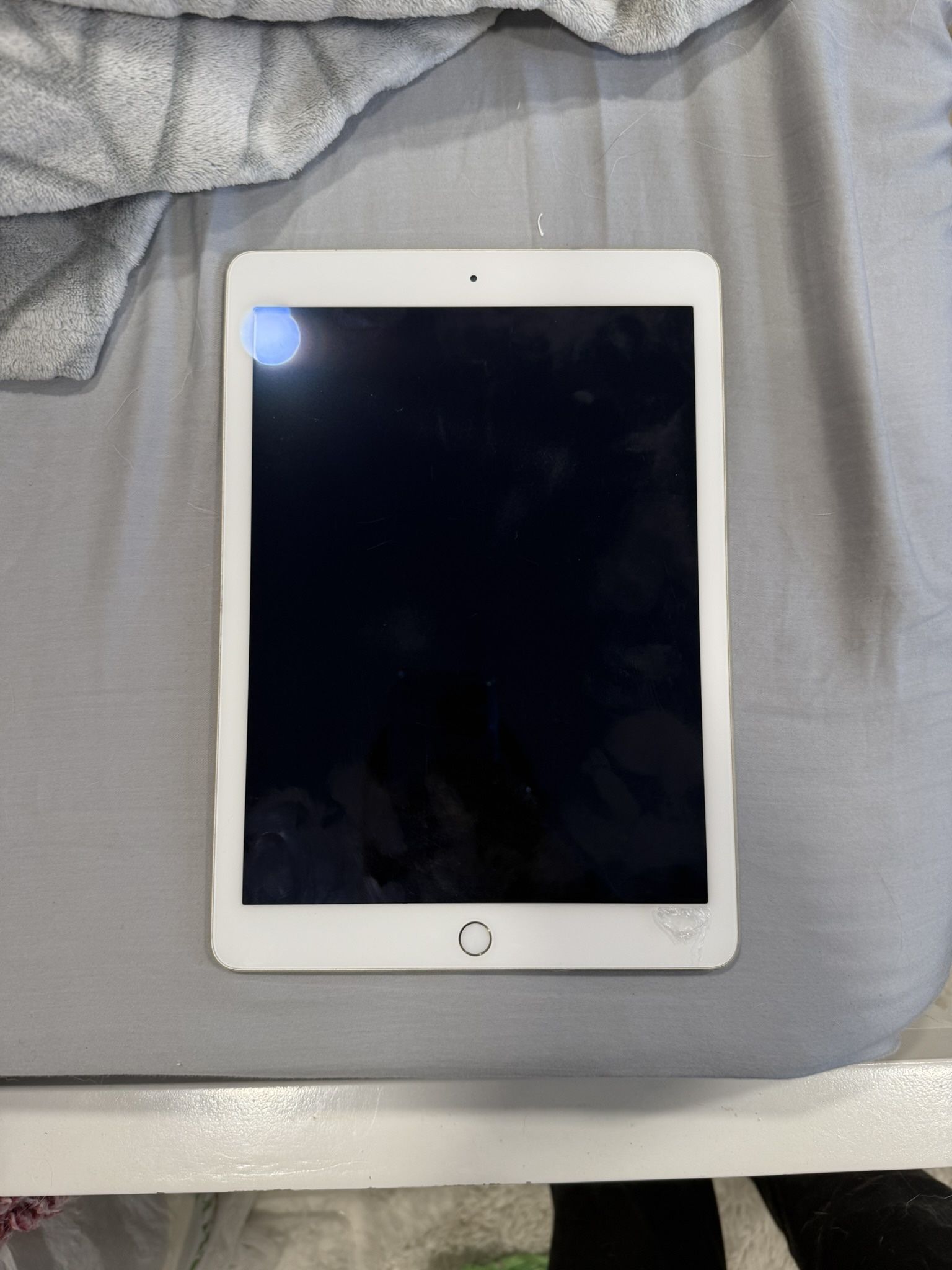 iPad Air 2 No Problems WiFi Only