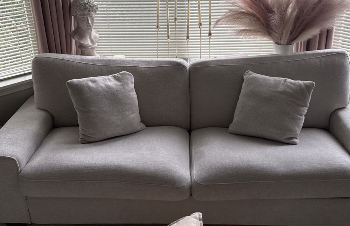 88.5” Beige Sofa!! Great Sofa!