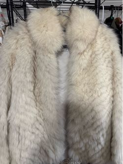 Vintage Saga Fox Genuine Fox Fur Coat – Ivory/Cream – Excellent Condition