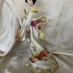 Vintage Collection Of Silken Whispers Of “Traditional Beauty” Eighth Issue 