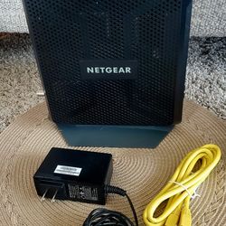 NETGEAR Nighthawk AC1900 (24x8) DOCSIS 3.0 WiFi Cable Modem Router Combo (C7000)