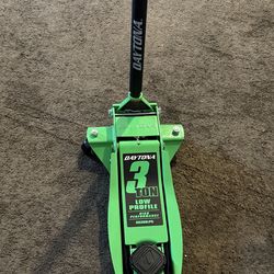 Brand new jack and jack stands