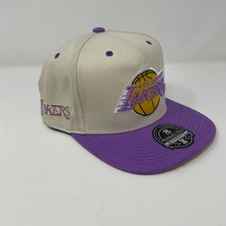 Mitchell & Ness Los Angeles Lakers Off White Purple Fitted Hat Men’s Size 8 NWT