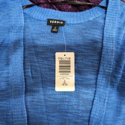 Torrid Cropped Sweater 