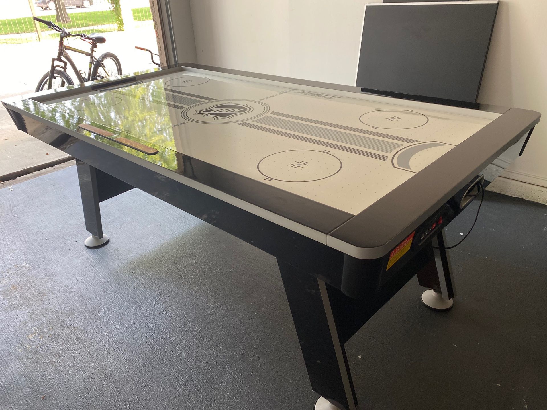 Air hockey table with ping pong addon and all equipments