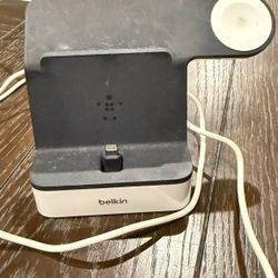 Belkin 2-in-1 Charging Station
