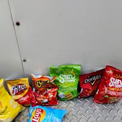 150 Bags Of 6 Different Kinds Of Chips For 20$ Exp Date Nov 20, 2025