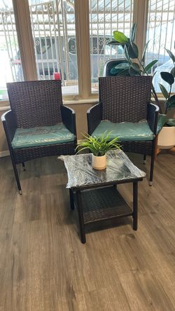 NEW PATIO SET 90.00