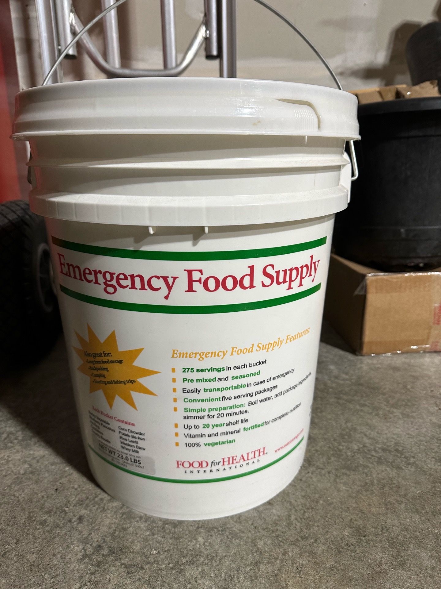 275 servings emergency food supply bucket