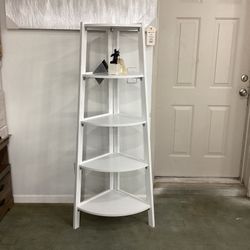 Bernmore Corner Shelf 