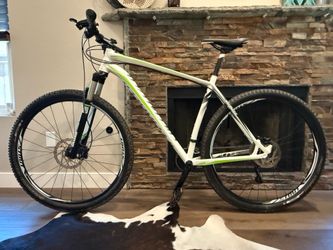 2013 Specialized Crave  Expert 29 XL Mountain Bike