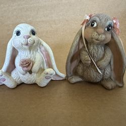 Vintage Ceramic/Porcelain Bunny