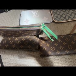Louis Vuitton Pouch 