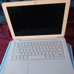 Apple MacBook 