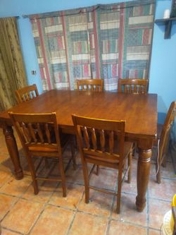 Wood Dining Table with 6 Chairs