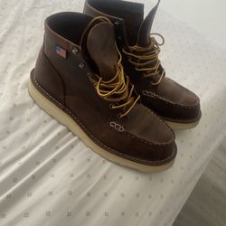 Work Boots  Brand Danners  Size 10