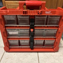 Milwaukee PACKOUT Organizer