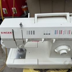 Clothing sewing machine