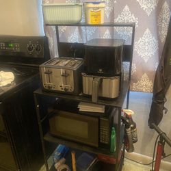 Microwave Toaster And Air Fryer 