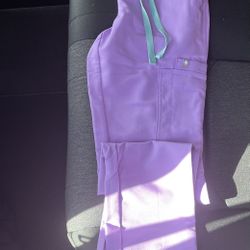 Figs scrub bottoms (lilac and teal)