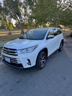 2017 Toyota Highlander