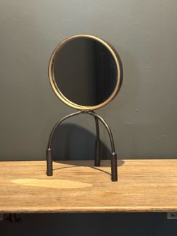 Modern Gold + Black Vanity Mirror – Minimal / Sculptural