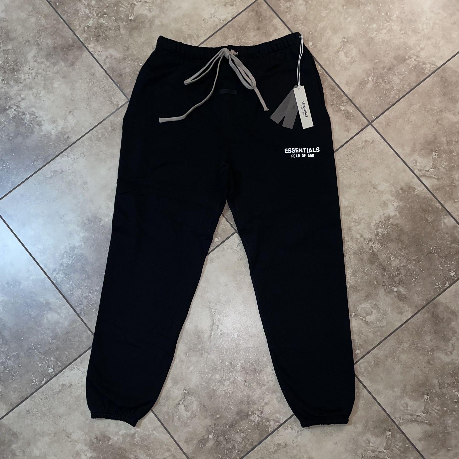 Fear of God Essentials Fleece Essential Sweatpant (FW24) Black Size Large
