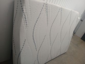 Queen mattress