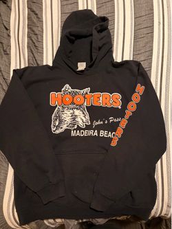 HOOTERS Hoodie Size M