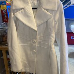 Jessica Simpson coat