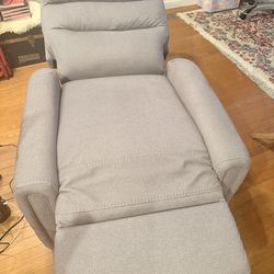 Power lift recliner with heat and massage