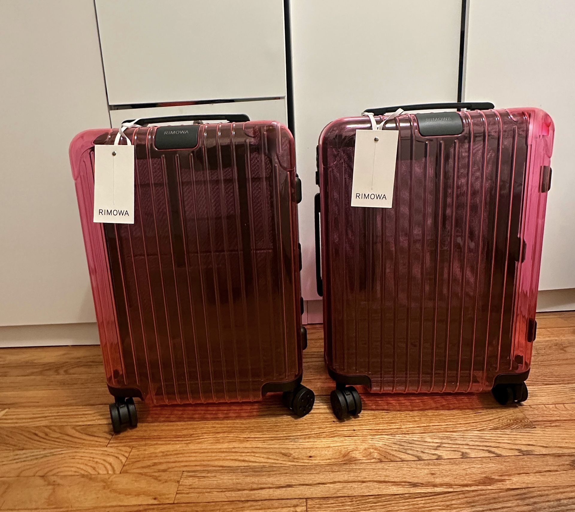 2018 Rimowa Topas e-tag 63L titanium Lufthansa Private jet collection  suitcase for Sale in Boca Raton, FL - OfferUp