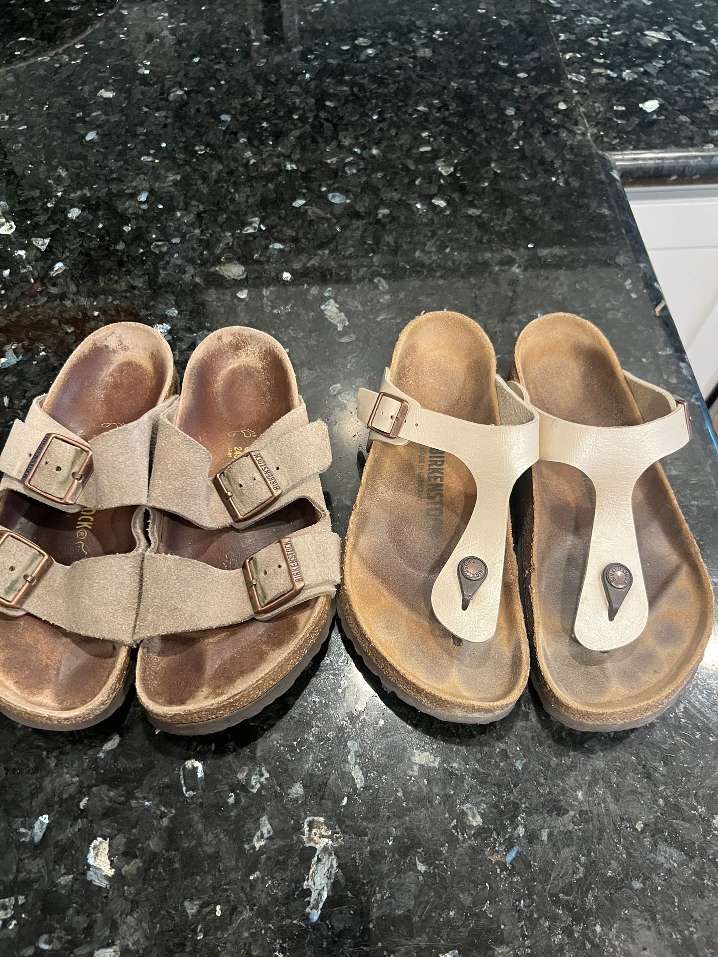 Women’s Birkenstock sandals (2 Pairs)