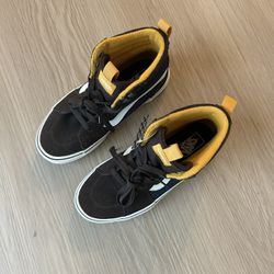 Boys Vans Shoes Size 4.0  And Size 8-10 Clothes