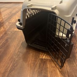 TopPaw Pet Carrier/Crate for up to 10lbs