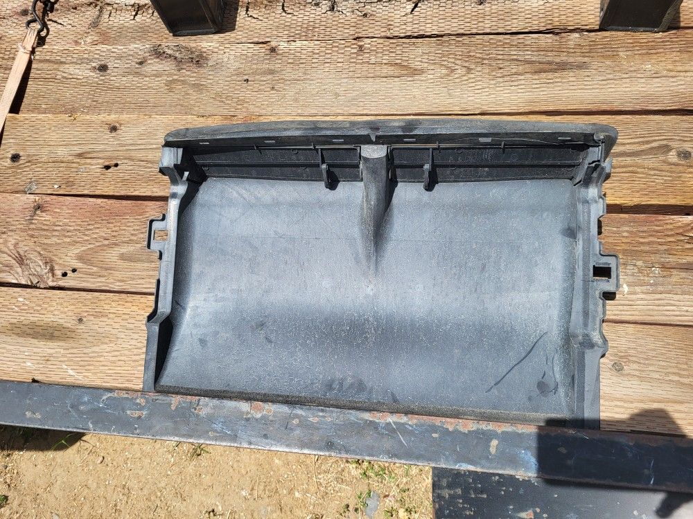 2018 Tesla Model 3 Radiator + Cooling Fan + Shutter Duct Assembly
