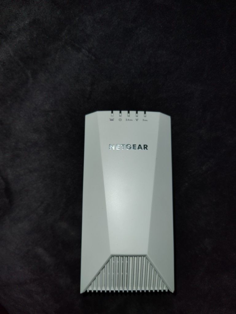Netgear Nighthawk X45 Acc2200 Tri Band Wifi Extender 