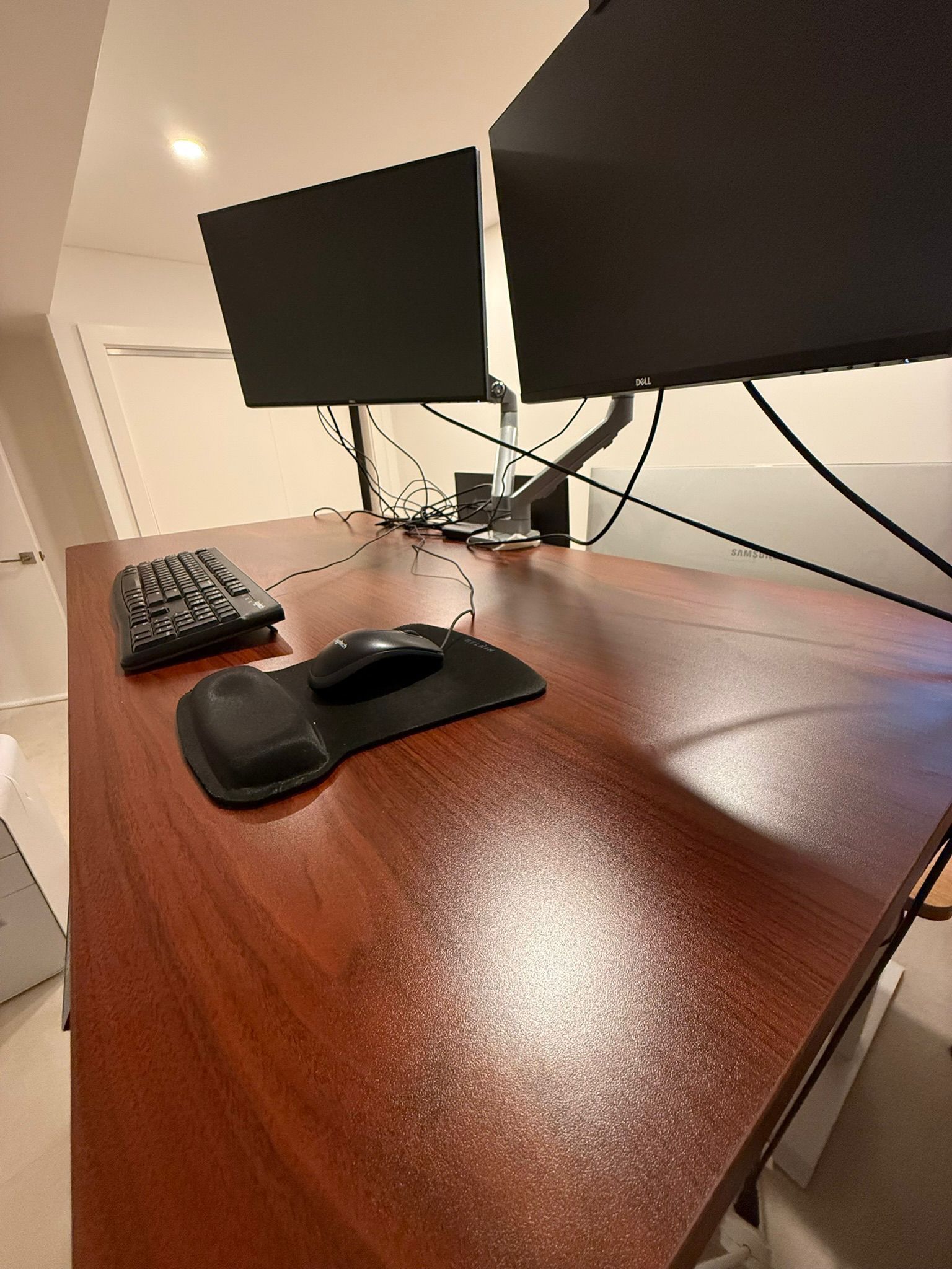 EleTab Dual Monitor Arm – Adjustable, Heavy-Duty Mount