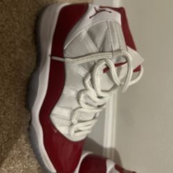 Air Jordan 11 Retro Cherry