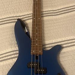 Yamaha Electric Bass Guitar 