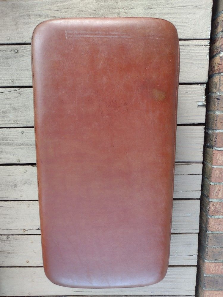 Portable Massage Table / Chiropractic Table For Sale