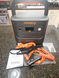 Jackery Explorer 2000 v2 Portable Solar Power Station *Never Used*