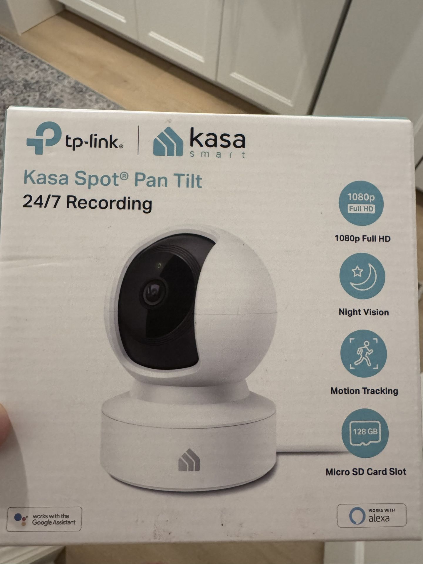 Kasa Spot Pan Tilt 24/7 Recording NEW Camera