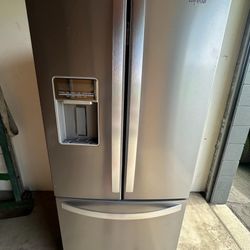 WHIRLPOOL 30" STAINLESS STEEL COMPACT FRENCH DOOR REFRIGERATOR/ ICE AND WATER DISPENSER/ ENERGY STAR/ COMPACT 