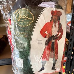 Rubies Opus Collection - Pirate Captain Costume Men