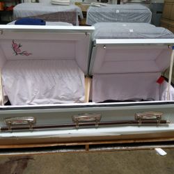 Primrose Light / Pink Velvet with Embroidery Casket
