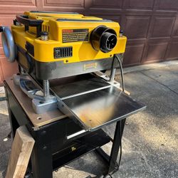 Dewalt DW735 13" Planer
