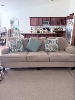 Sofa set